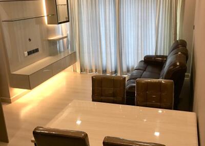 Condo for Rent at The Signature by Urbano