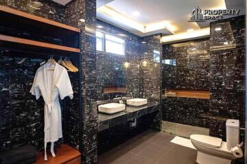 6 Bedroom Luxury Pattaya Pool Villa for Rent In M Mountain Village
