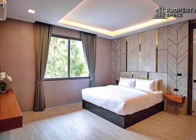 6 Bedroom Luxury Pattaya Pool Villa for Rent In M Mountain Village