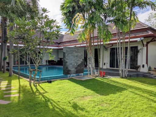 Private Villa 5 bedrooms for Sale in Rawai