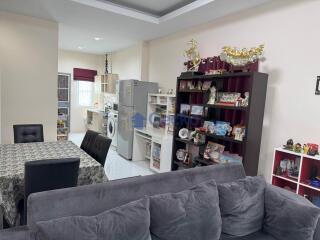 2 Bedrooms House in Rattanakorn village 24 Pattaya H011628