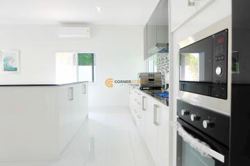 3 bedroom House in  East Pattaya