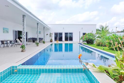 Stylish 3 Bedroom Pool Villa in East Pattaya