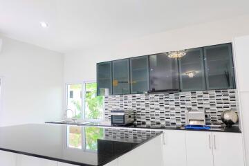 Stylish 3 Bedroom Pool Villa in East Pattaya