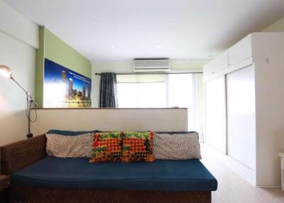 Chom Doi Condominium studio room to rent