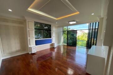 House for Sale at The Grand Bangna-Wongwaen