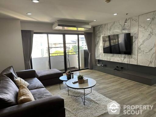 2-BR Condo at The Royal Place 2 near BTS Ratchadamri