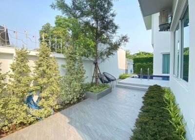 Modern house with pool for sale in San Sai, Chiang Mai