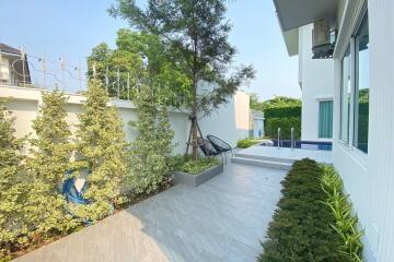 Modern house with pool for sale in San Sai, Chiang Mai