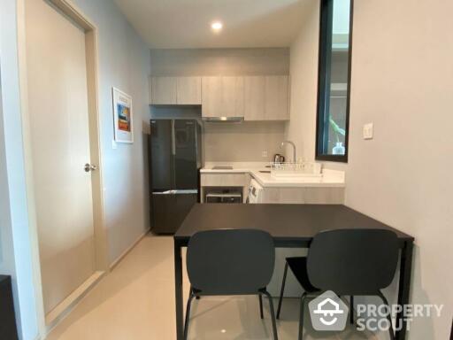 1-BR Condo at Life Asoke near ARL Makkasan