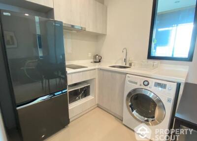 1-BR Condo at Life Asoke near ARL Makkasan