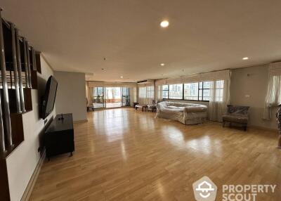 5-BR Condo at Fairview Tower near BTS Asok