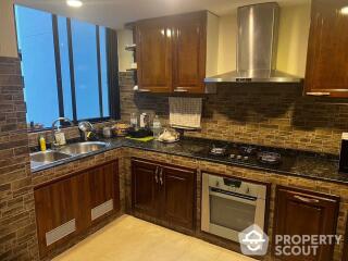 3-BR Condo at D.S. Tower 2 Sukhumvit 39 Condominium near MRT Sukhumvit