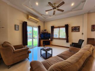 3 Bedrooms House in Pattaya Park Hill North Pattaya H011632