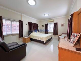 3 Bedrooms House in Pattaya Park Hill North Pattaya H011632