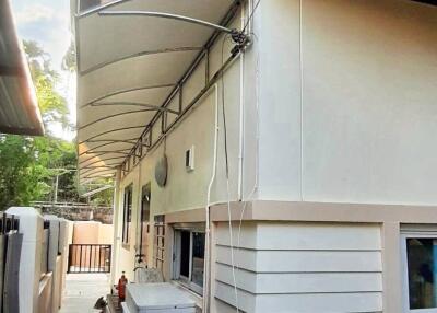 4 Bed 3 Bath 400 SQ.M House at Kaset Nawamin