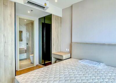 Rare Item! THE ONCE 1BR 12 floor near Terminal 21 Pattaya / S-0578