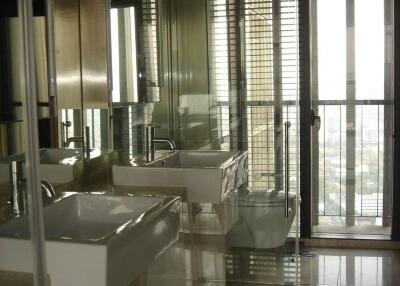 3-BR Condo at The Met Sathorn near BTS Chong Nonsi (ID 561947)