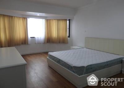 3-BR Condo at Baan Suanpetch Condominium near BTS Phrom Phong