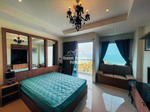 Spacious studio for sale in foreign name in Nam Talay Condo, Na Jomtien.