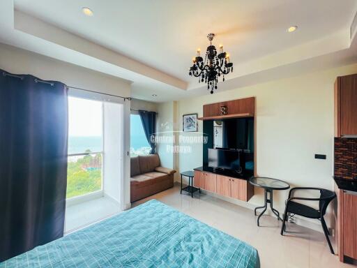 Spacious studio for sale in foreign name in Nam Talay Condo, Na Jomtien.