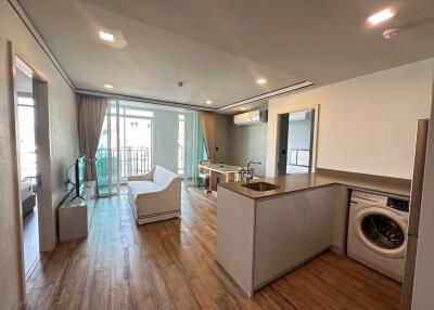 2-Bedroom Condo Sathorn Quiet