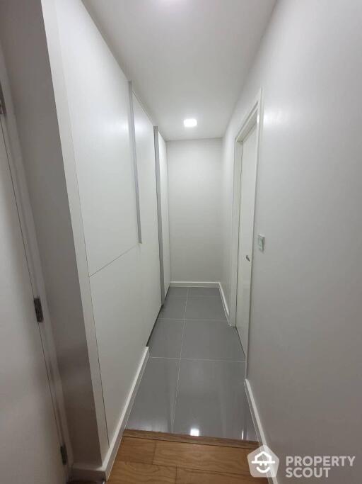 1-BR Condo at Condolette Light Convent near BTS Sala Daeng