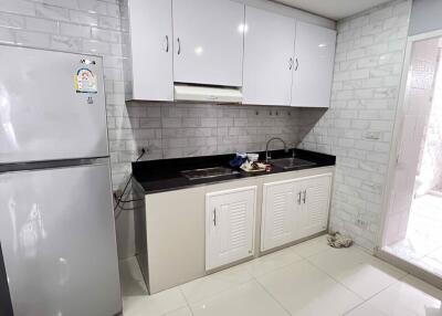 2 bed Condo in Wittayu Complex Makkasan Sub District C020982