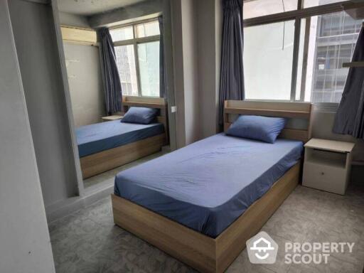 3-BR Condo at Siam Condominium near MRT Phra Ram 9