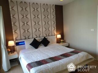 1-BR Condo at Renova Residence Chidlom Condominium near BTS Phloen Chit (ID 512418)