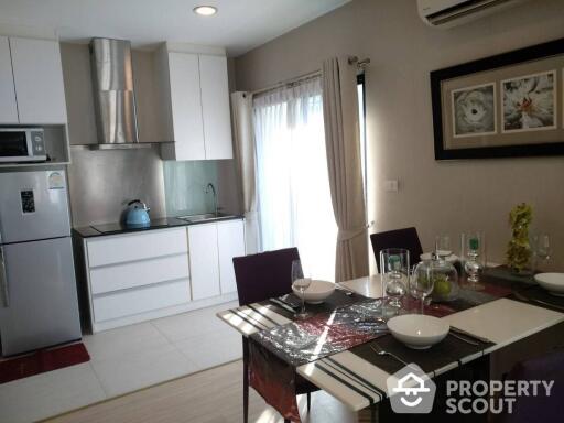 1-BR Condo at Renova Residence Chidlom Condominium near BTS Phloen Chit (ID 512418)