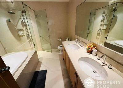 1-BR Duplex at The Emporio Place near BTS Phrom Phong