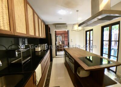 4 Bedrooms House Villa with Private Pool in Compound - BangNa