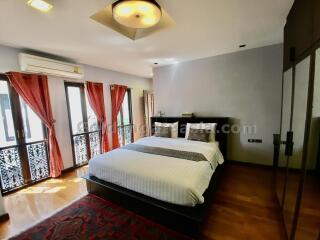 4 Bedrooms House Villa with Private Pool in Compound - BangNa