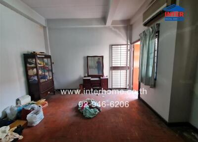 Spacious unfurnished bedroom with large window