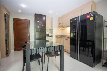 Luxury Fully Furnished One-Bedroom Condo in Prime Chiang Mai Location