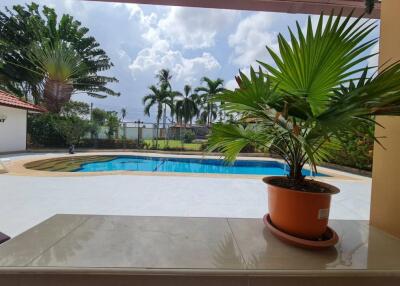 4-Bedroom Pool Villa near Bang Saray Beach