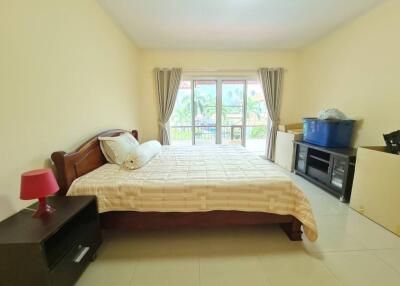 4-Bedroom Pool Villa near Bang Saray Beach