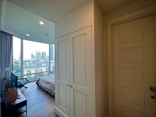 2-bedroom high-end condo for sale close to BTS Asoke