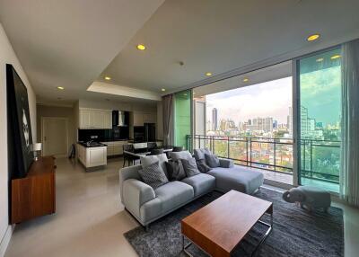 2-bedroom high-end condo for sale close to BTS Asoke