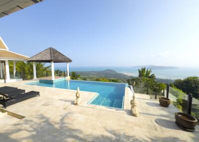 4 bedroom Sea-view villa for sale Baan Talingnam