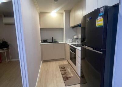 2-BR Condo at Pearl Garden Condominium near BTS Chong Nonsi