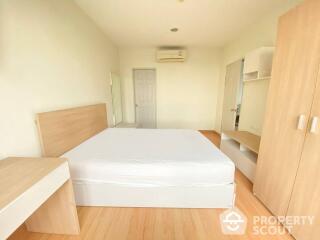 2-BR Condo at Life @ Ratchada-Suthisan near MRT Sutthisan