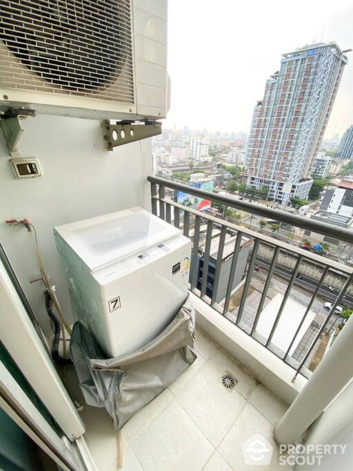 2-BR Condo at Life @ Ratchada-Suthisan near MRT Sutthisan