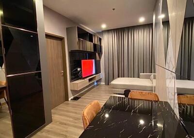 1-BR Condo at Whizdom Essence Sukhumvit near BTS Punnawithi