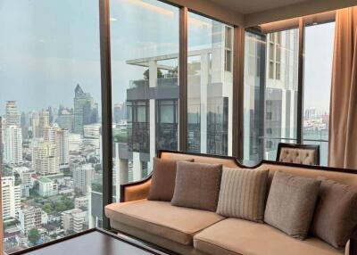 3-BR Condo at Celes Asoke near MRT Sukhumvit