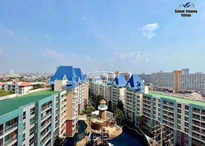 Direct from developer, newly built, modern, fully furnished 1 bedroom, 1 bathroom in central Jomtien.