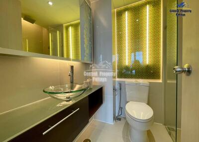 Direct from developer, newly built, modern, fully furnished 1 bedroom, 1 bathroom in central Jomtien.