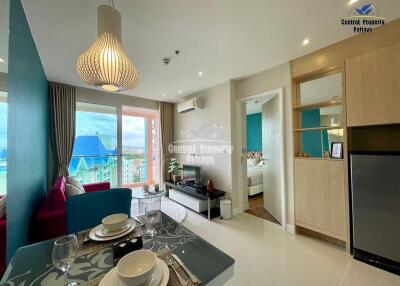 Direct from developer, newly built, modern, fully furnished 1 bedroom, 1 bathroom in central Jomtien.