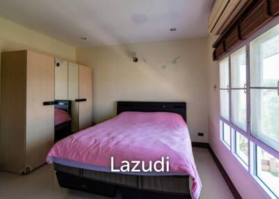 EMERALD HEIGHTS VILLAGE : 2 bed 2 storey panoramic views